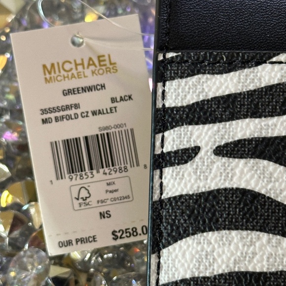 NWT - Michael Kors Greenwich Medium Zebra Snap Wallet. Retail $258.00 - Picture 4 of 4